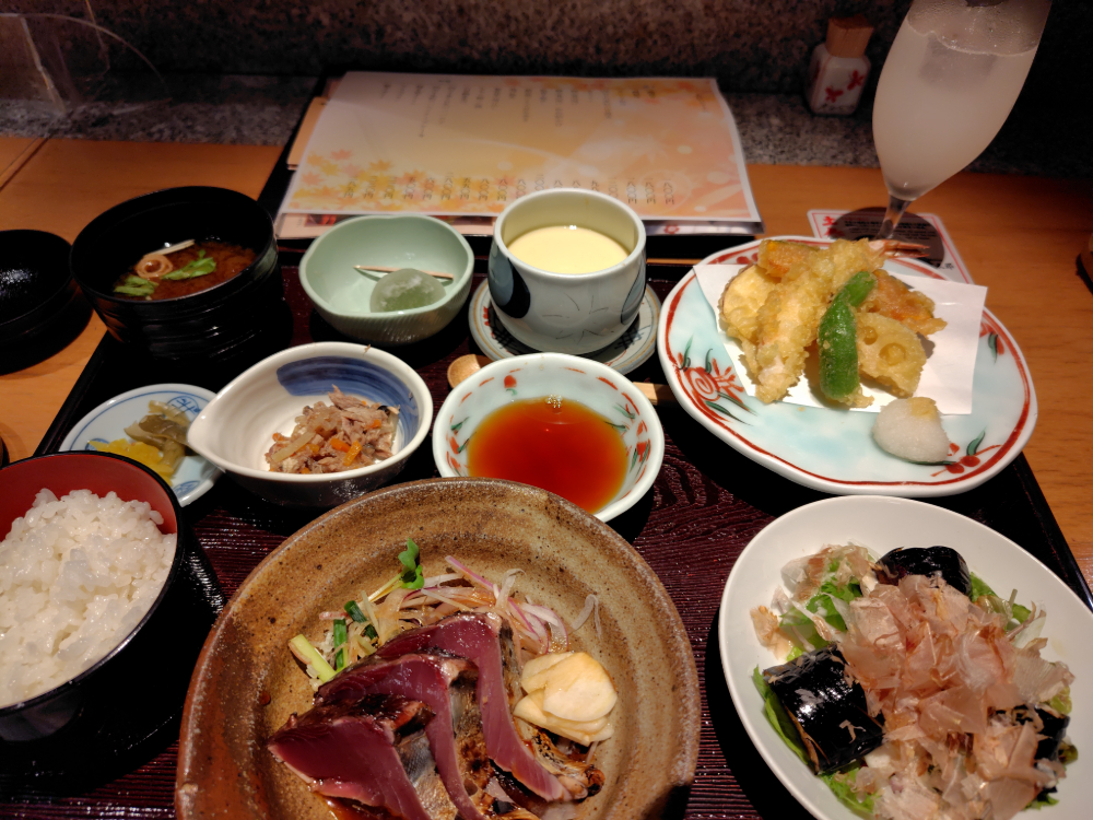 鰹たたき和定食